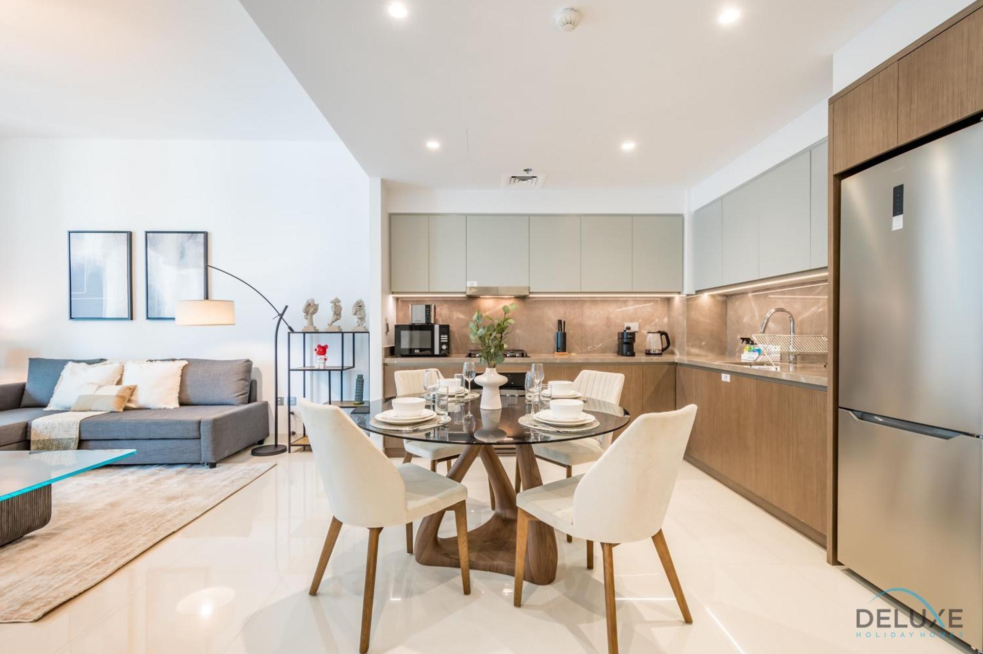 Luxurious 1br At Isle Tower 1 Emaar Beachfront, Marina By Deluxe Homes * Dubai