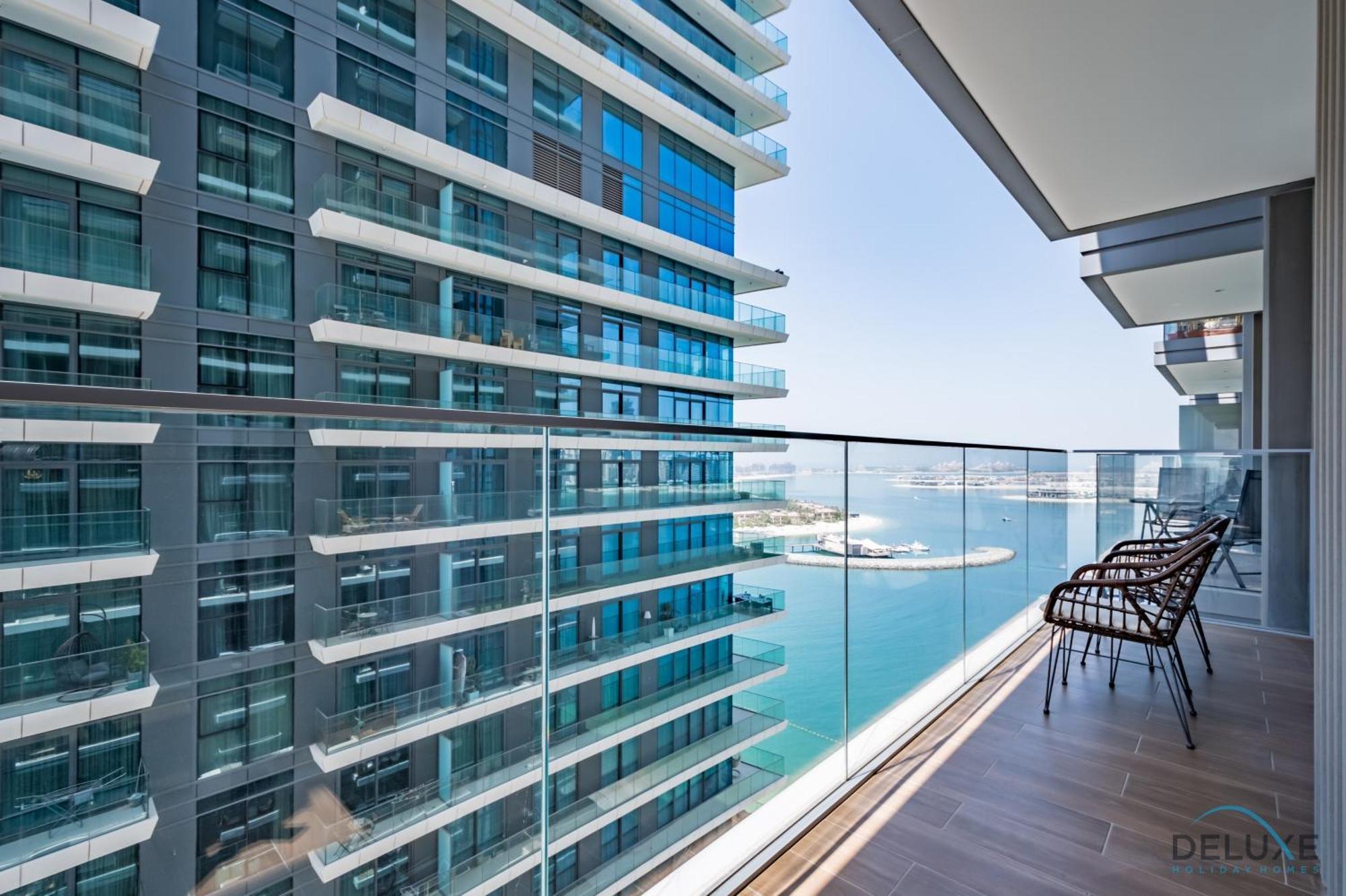Luxurious 1br At Isle Tower 1 Emaar Beachfront, Marina By Deluxe Homes * Dubai